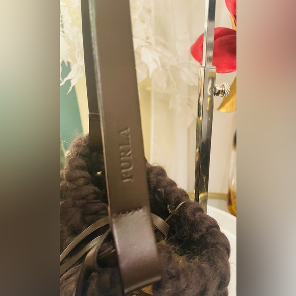 FURLA WOVEN WOOL HANDBAG & Half Moon Black Leather Clutch - Picture 13 of 13